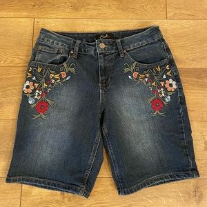 Earl Jean Shorts Sz 8 Embroidered!